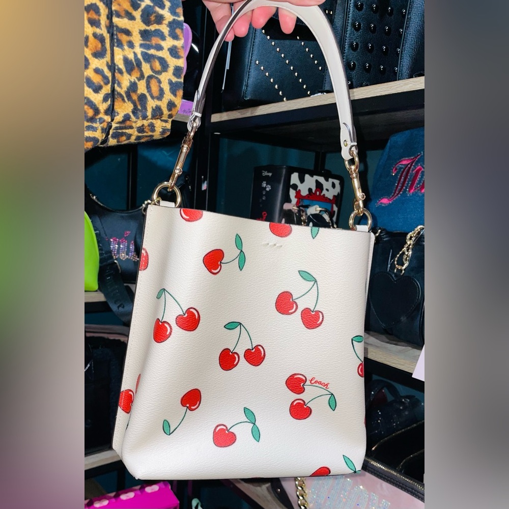 Coach cherry 🍒 bag - Picture 3 of 10